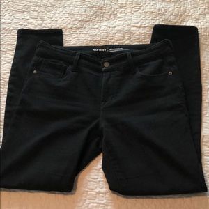Old Navy Rockstar Secret-soft jeans, size 6